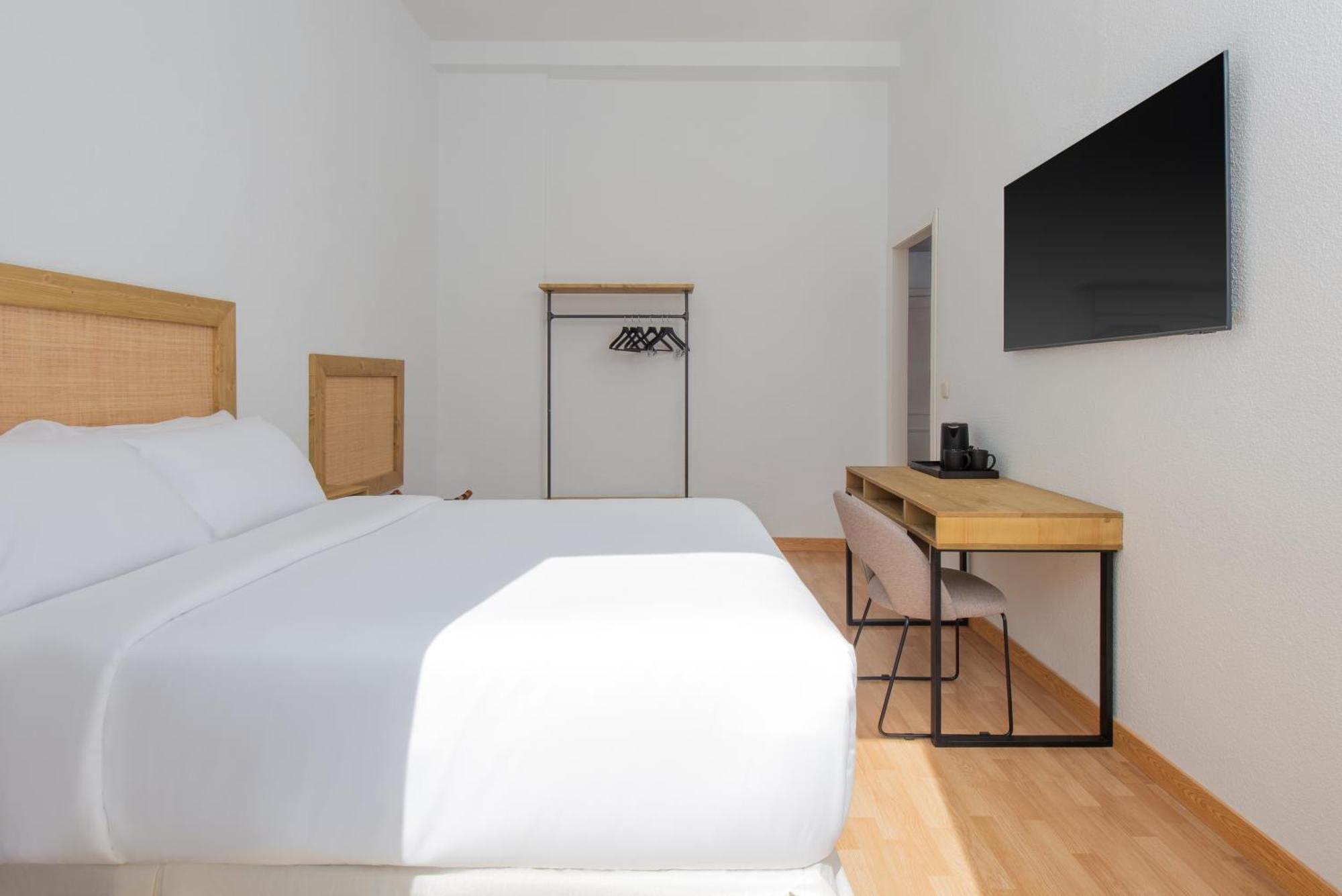 Albergue Luthia Puerta Del Sol Madrid Exterior foto