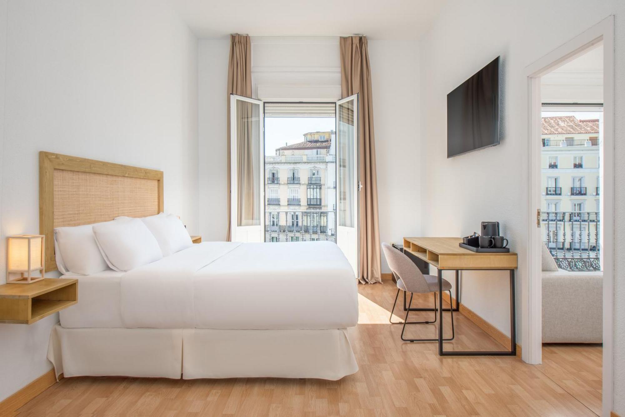 Albergue Luthia Puerta Del Sol Madrid Exterior foto