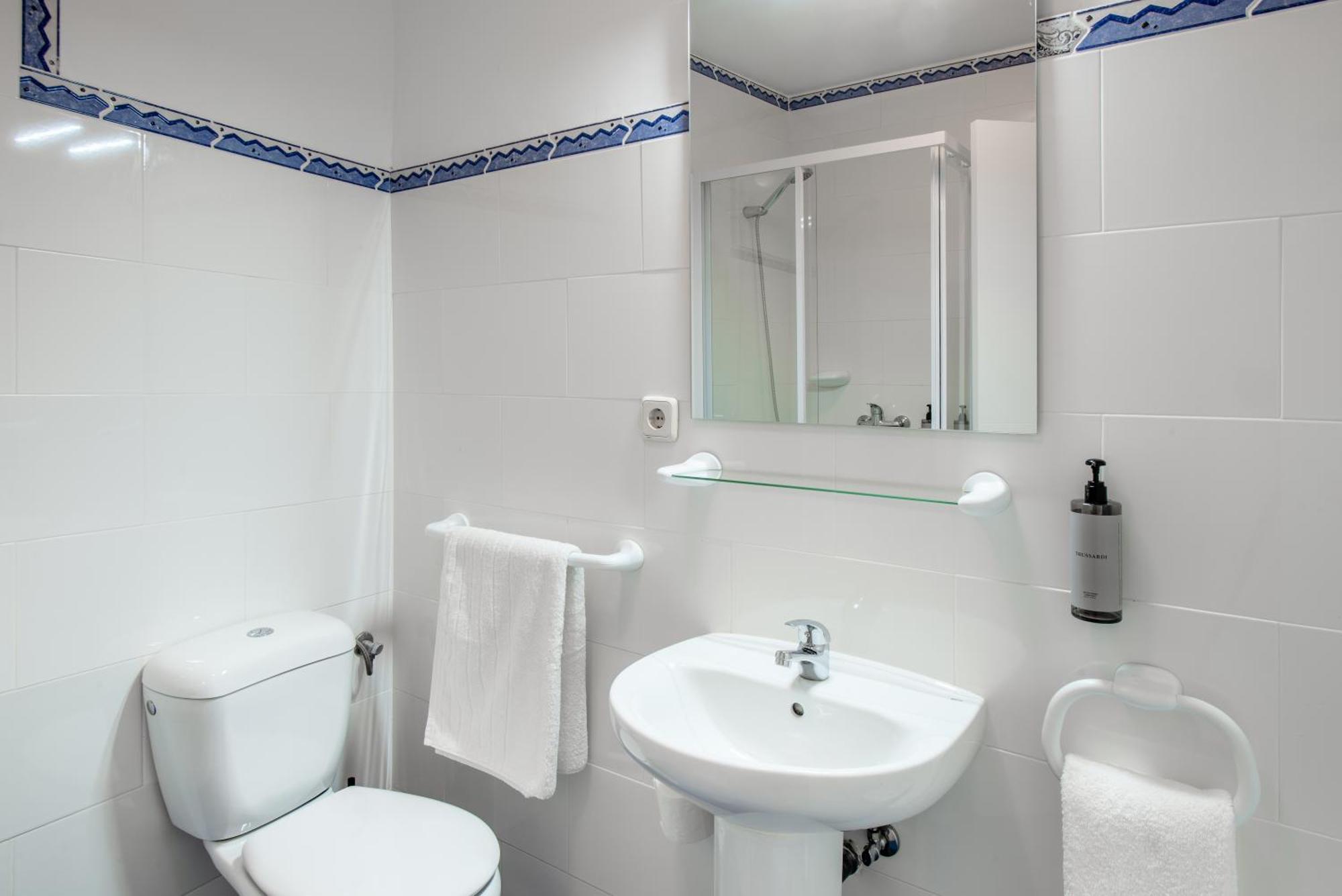 Albergue Luthia Puerta Del Sol Madrid Exterior foto
