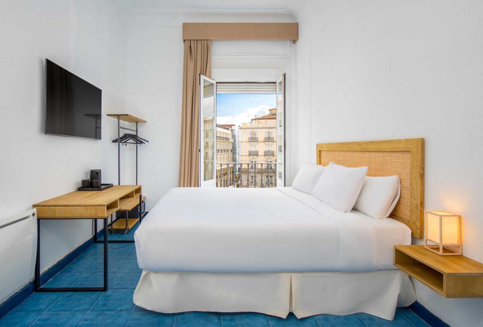 Albergue Luthia Puerta Del Sol Madrid Exterior foto