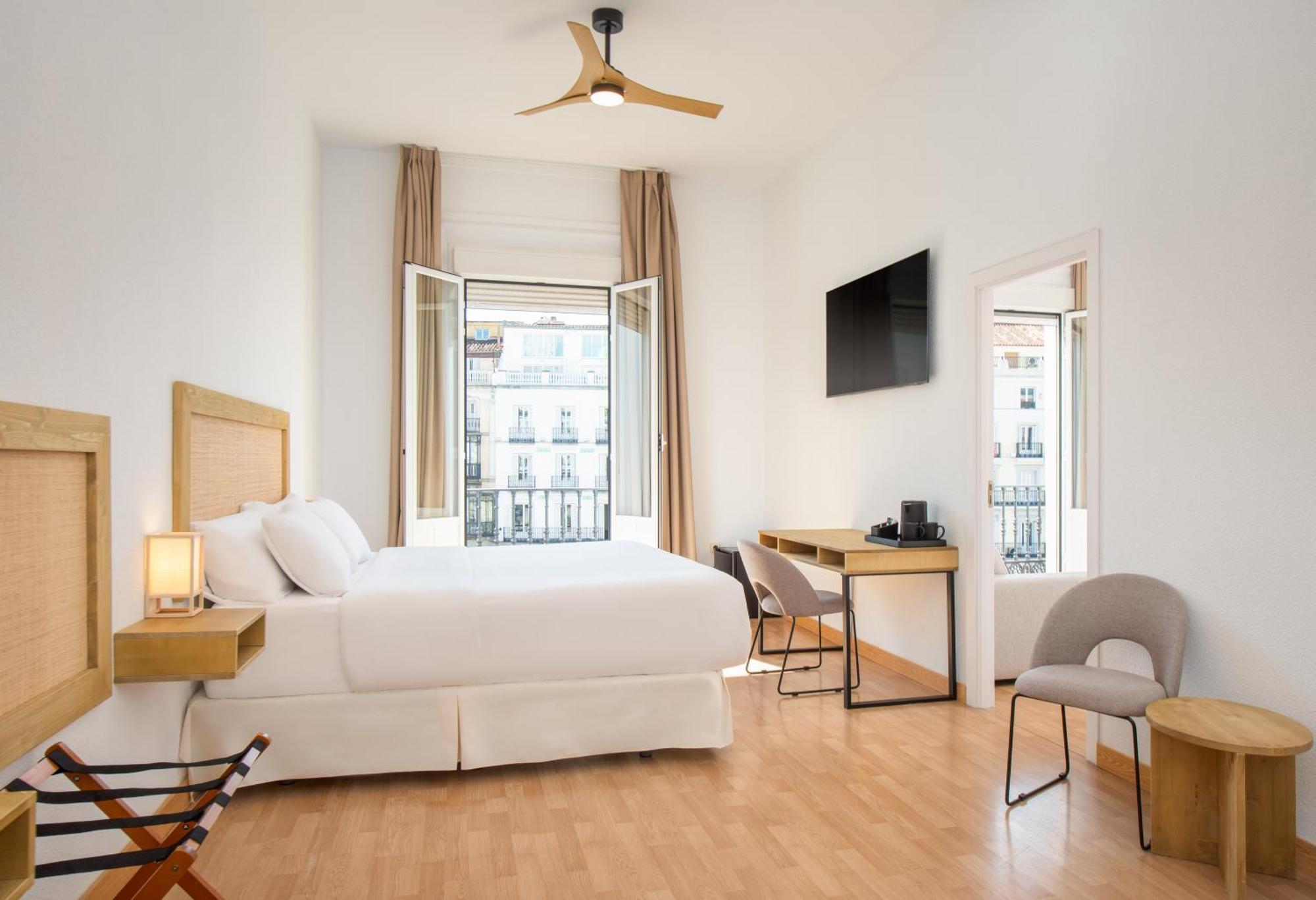 Albergue Luthia Puerta Del Sol Madrid Exterior foto