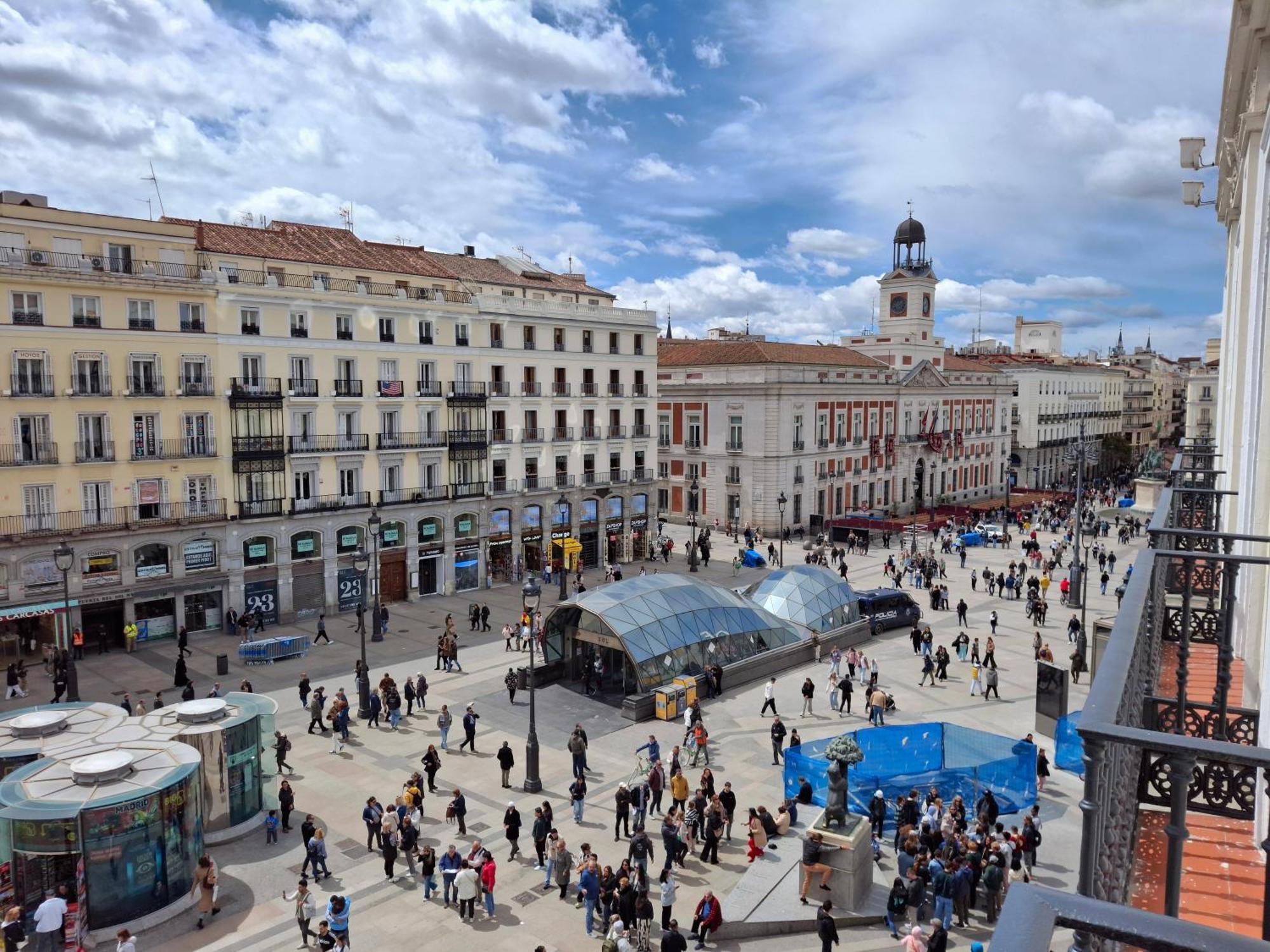 Albergue Luthia Puerta Del Sol Madrid Exterior foto