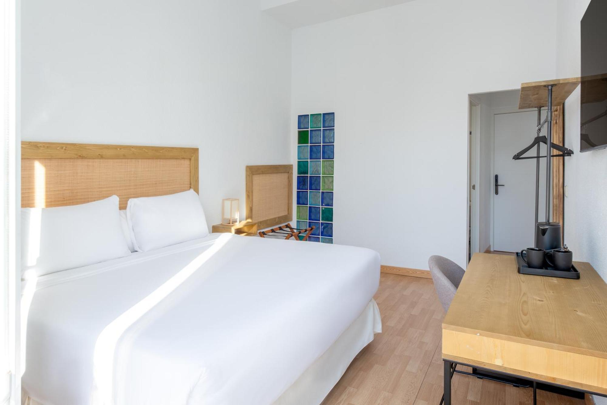 Albergue Luthia Puerta Del Sol Madrid Exterior foto