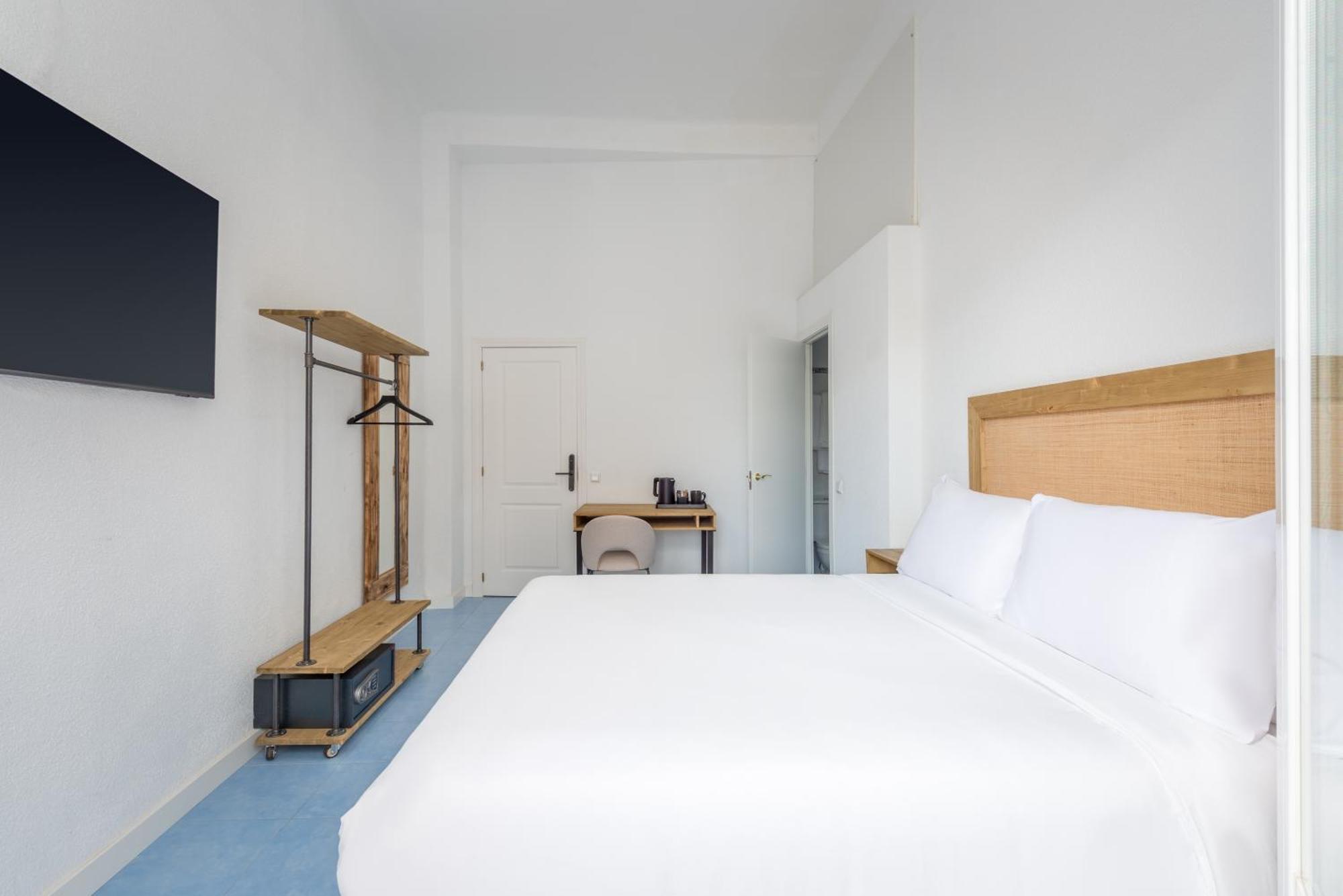 Albergue Luthia Puerta Del Sol Madrid Exterior foto