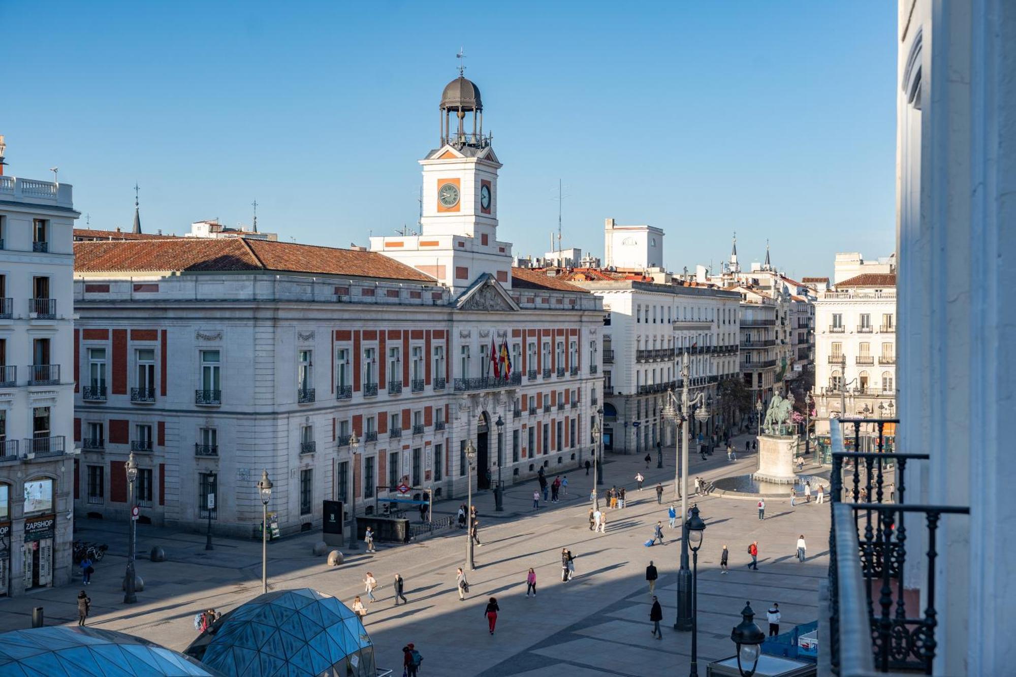 Albergue Luthia Puerta Del Sol Madrid Exterior foto